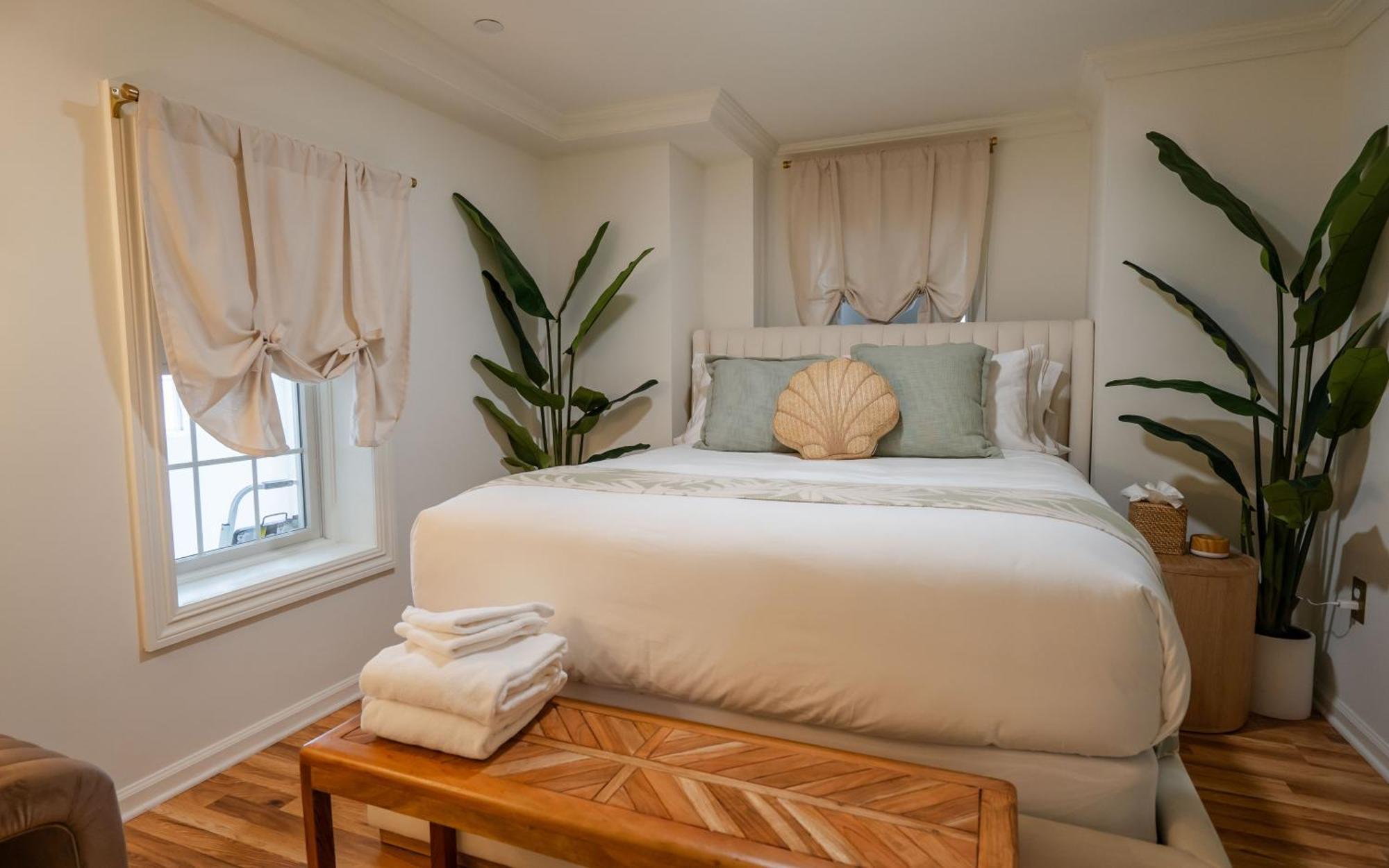 Hotel Coastal Chateau 4*