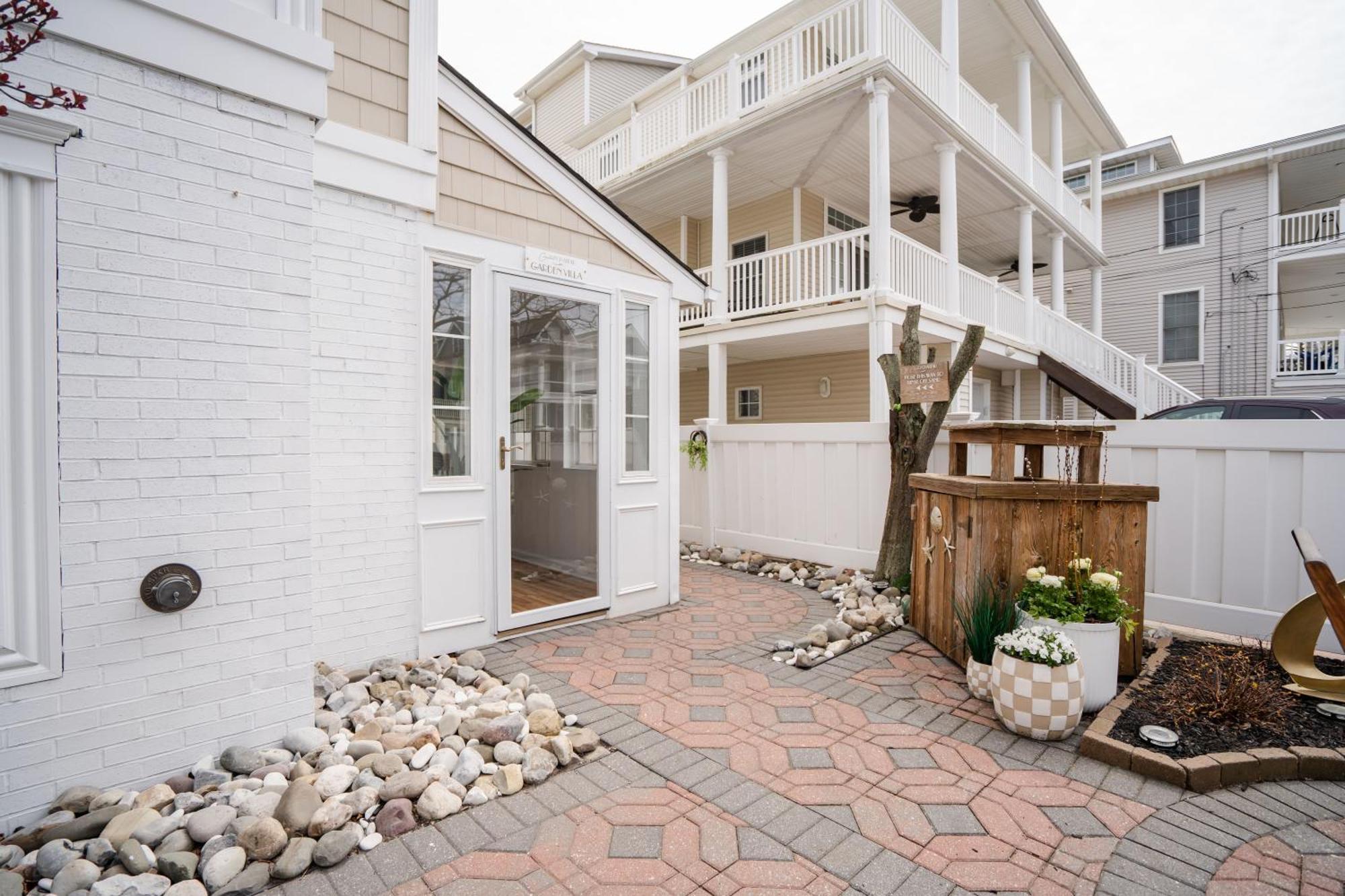 Hotel Coastal Chateau Ocean City