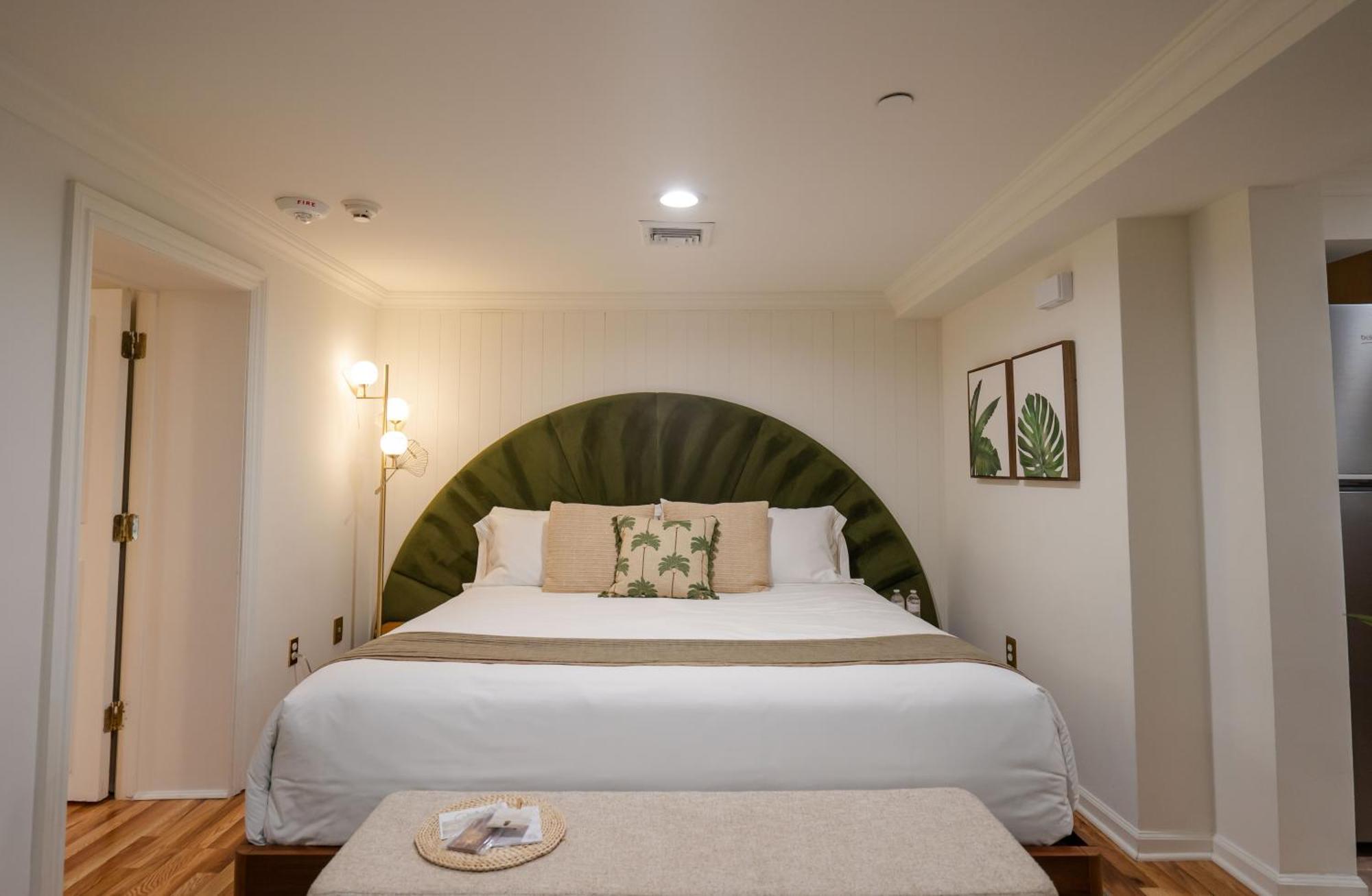 Coastal Chateau Hotel Ocean City