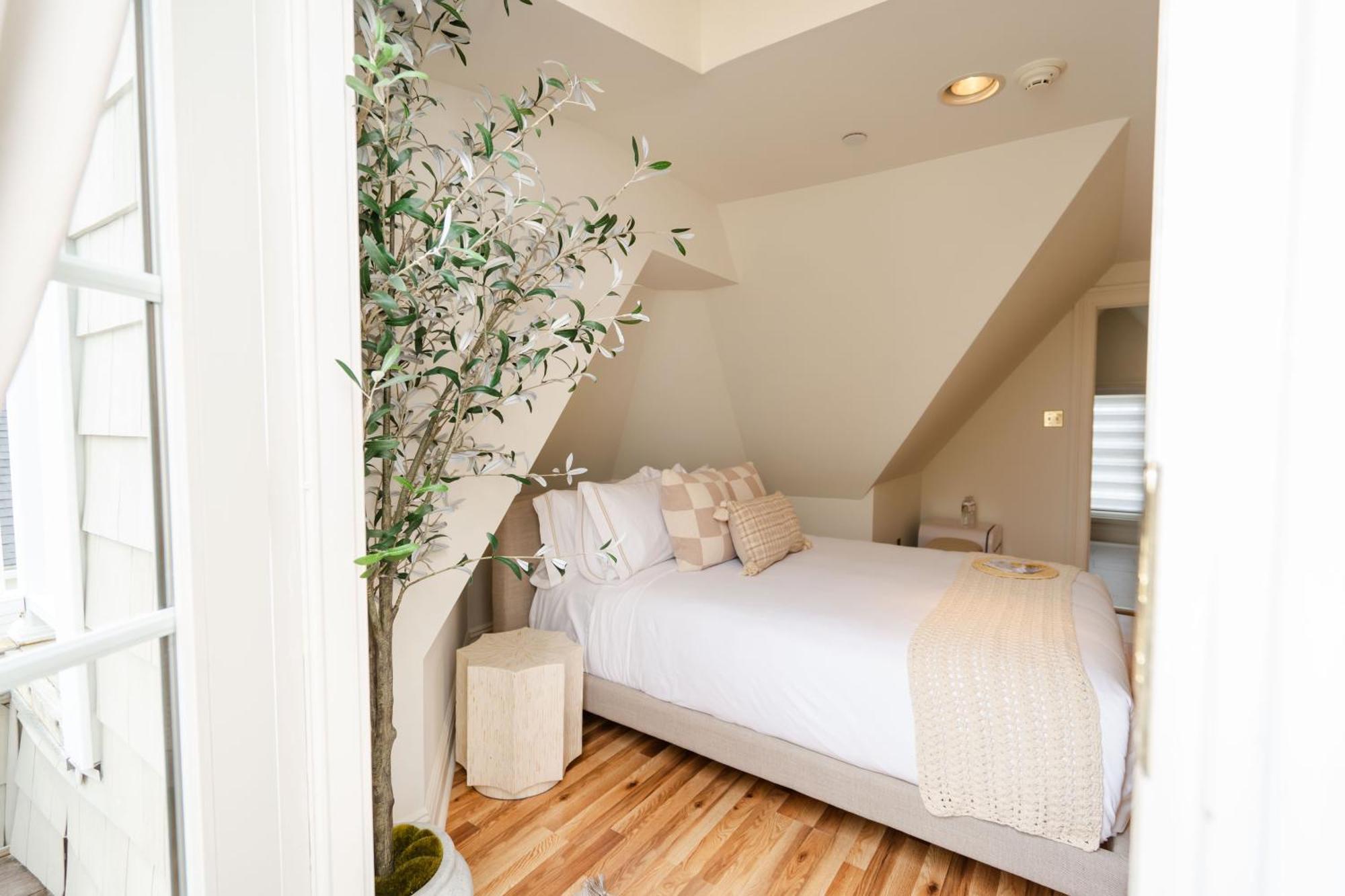 Coastal Chateau 4*