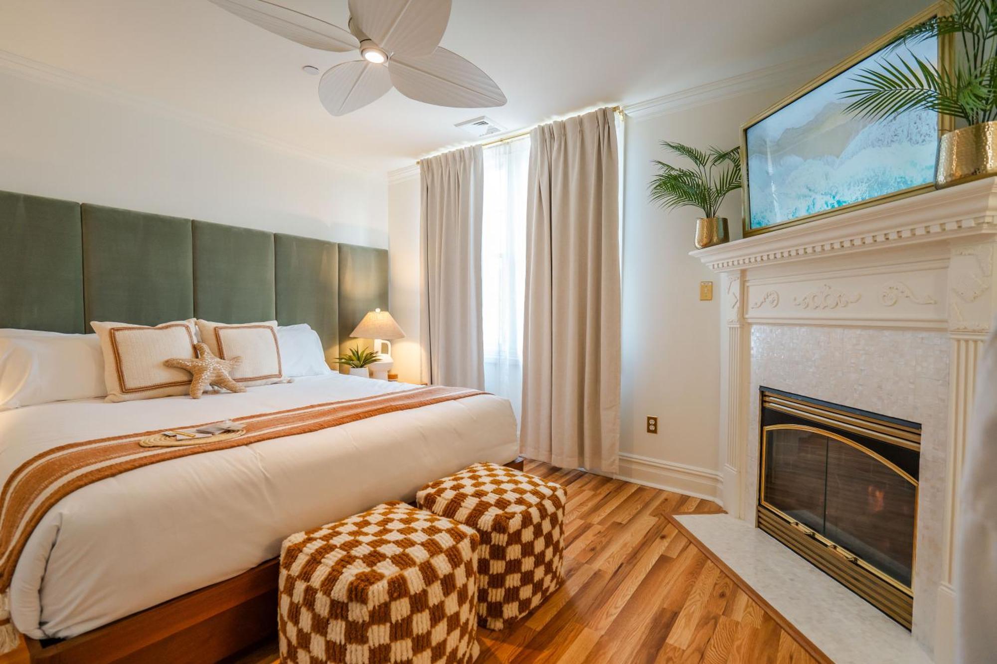 Coastal Chateau Hotel 4*